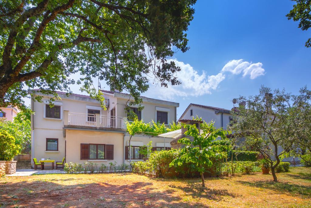 Apartments Marja نجيفيش الغرفة الصورة